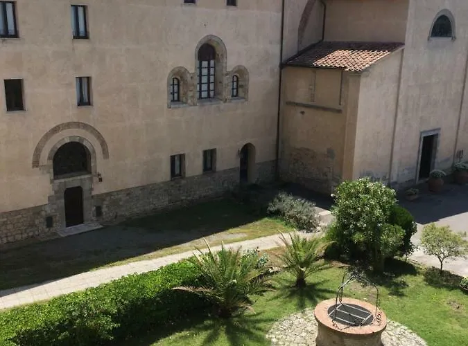 Casa Mater Ecclesiae فندق ماسا ماريتيما
