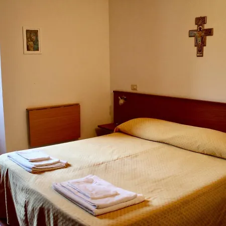 Casa Mater Ecclesiae 호텔 마사마리티마